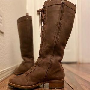 Gently used pair of uggs winter size 8